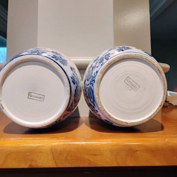 Vintage Germany Porcelain Blue Onion Rice & Barley Canisters No Lids Set of 2 - Picture 6 of 9
